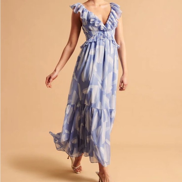 Abercrombie & Fitch Dresses & Skirts - Abercrombie Drama Ruffle Maxi Dress